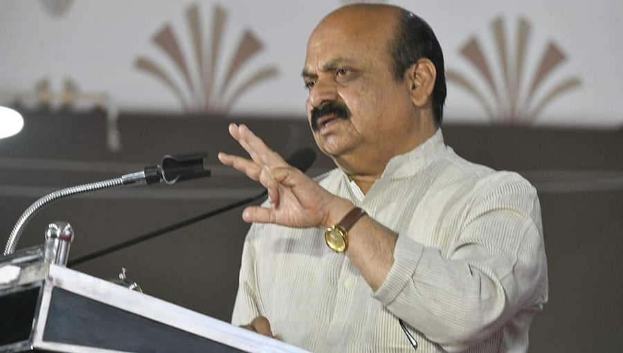 ಶಾಲೆಗಳ ಸಮಗ್ರ ಅಭಿವೃದ್ಧಿಗೆ ಸರ್ಕಾರದಿಂದ ಅನುದಾನ: ಸಿಎಂ ಬೊಮ್ಮಾಯಿ