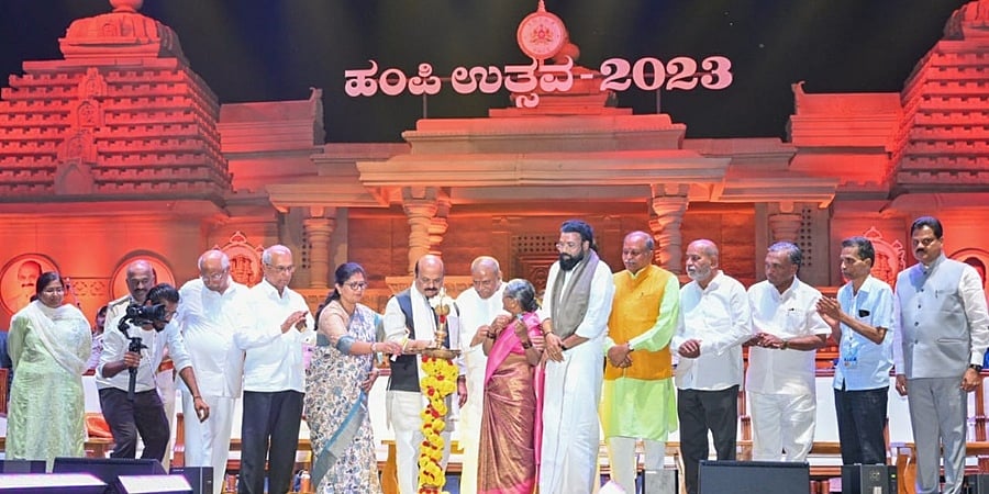 'ಹಂಪಿ ಉತ್ಸವ - 2023'ಕ್ಕೆ ಸಿಎಂ ಬೊಮ್ಮಾಯಿ ಚಾಲನೆ 