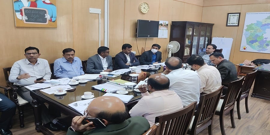 ರಾಜ್ಯ ವಿಧಾನಸಭಾ ಚುನಾವಣೆ: ಕೇಂದ್ರ ಚುನಾವಣಾ ಆಯೋಗದಿಂದ ಪೂರ್ವ ತಯಾರಿ, ಪರಿಶೀಲನೆ