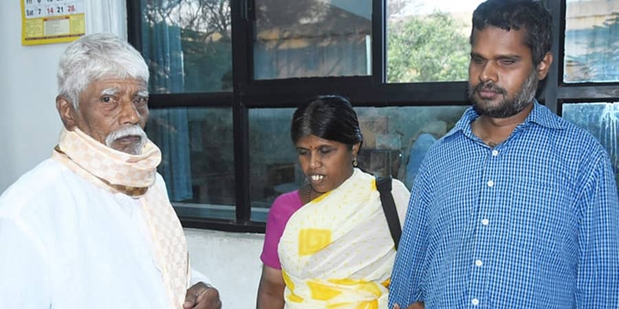 ಸಿಎಂ ಬೊಮ್ಮಾಯಿ ಭರವಸೆ ನೀಡಿದರೂ ಅಂಧ ಕಲಾ ದಂಪತಿಗೆ ಸೂರು ನೀಡದ ಸರ್ಕಾರ!