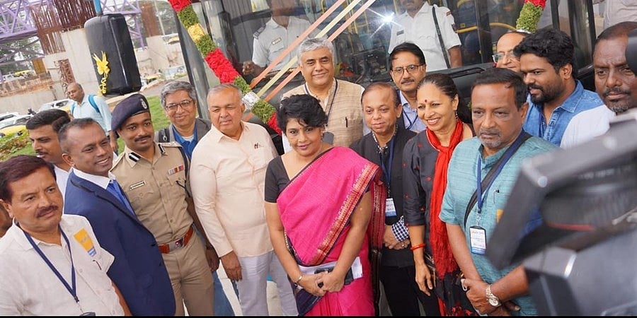 ಮೆಟ್ರೋ ರೈಲು ಸಂಪರ್ಕ ಉತ್ತಮಗೊಳಿಸಲು ಫೀಡರ್ ಬಸ್ ಗಳಿಗೆ ಸಾರಿಗೆ ಸಚಿವ ರಾಮಲಿಂಗಾರೆಡ್ಡಿ ಚಾಲನೆ