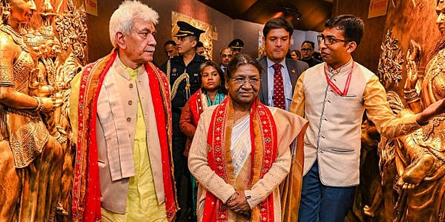 ಕಾಶ್ಮೀರ: ವೈಷ್ಣೋದೇವಿ ದರ್ಶನ ಪಡೆದ ರಾಷ್ಟ್ರಪತಿ ದ್ರೌಪದಿ ಮುರ್ಮು