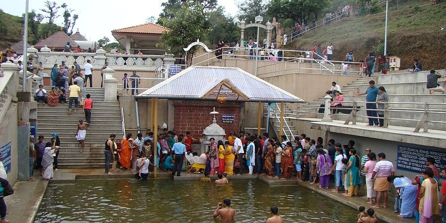 ತಲಕಾವೇರಿ 'ತೀರ್ಥೋದ್ಭವ'ಕ್ಕೆ ಕ್ಷಣಗಣನೆ: ಕೌತುಕ ತುಂಬಿಕೊಳ್ಳಲು ಜನರಲ್ಲಿ ಕಾತರ