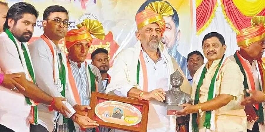 ರಾಜ್ಯ ಕಾಂಗ್ರೆಸ್ನಲ್ಲಿ ಆಂತರಿಕ ಭಿನ್ನಮತ: ಡಿಕೆ ಶಿವಕುಮಾರ್ ಬೆಳಗಾವಿ ಭೇಟಿ ವೇಳೆ ಮುನ್ನೆಲೆಗೆ!