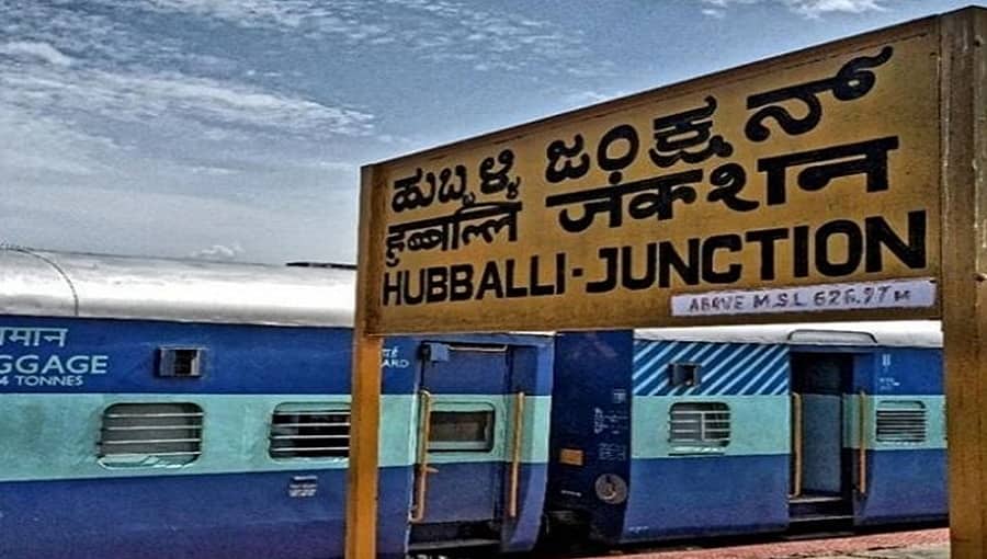 ಚಲಿಸುತ್ತಿದ್ದ ರೈಲಿನಿಂದ ಕೆಳಗೆ ಬಿದ್ದ ಬಾಲಕ: ಸಮಯ ಪ್ರಜ್ಞೆ ಮೆರೆದ ರೈಲ್ವೆ ಸಿಬ್ಬಂದಿ!