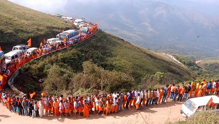 ಚಿಕ್ಕಮಗಳೂರು: ಮುಳ್ಳಯ್ಯನಗಿರಿ, ದತ್ತಪೀಠ ಭಾಗಕ್ಕೆ ಬರುವ ಪ್ರವಾಸಿಗರಿಗೆ ನಿಷೇಧ