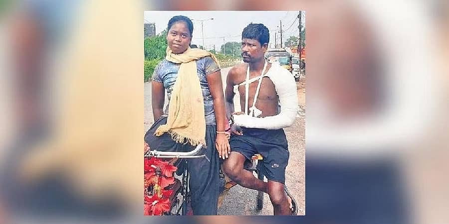 ಒಡಿಶಾ: ಗಾಯಗೊಂಡ ತಂದೆಯನ್ನು ಆಸ್ಪತ್ರೆಗೆ ಕರೆದೊಯ್ಯಲು 35 ಕಿ.ಮೀ ಟ್ರಾಲಿ ಪೆಡಲ್ ತುಳಿದ ಬಾಲಕಿ!
