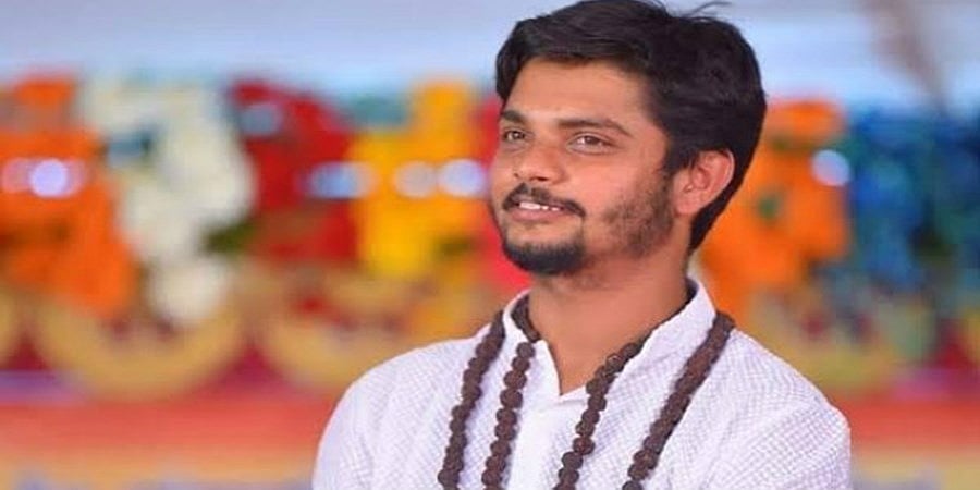 ಶಾಂತಿ ಹಾಳಾಗುತ್ತಿರುವ ಮೂಲ ಎಲ್ಲಿದೆ, ಅದರ ತಾಯಿ ಬೇರನ್ನು ಹುಡುಕಬೇಕು; ಗಲಭೆಯಲ್ಲಿ ಯುವಕರ ಭಾಗಿ ಆತಂಕಕಾರಿ: ವಿನಯ್ ಗುರೂಜಿ