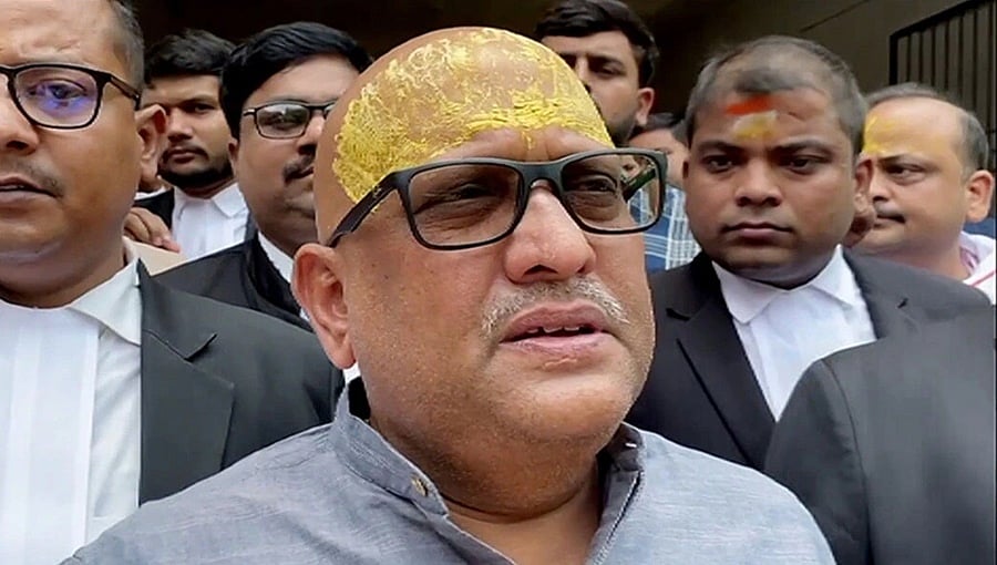 2015ರ ಗಲಭೆ ಕೇಸ್: ಯುಪಿ 'ಕೈ' ಮುಖ್ಯಸ್ಥರನ್ನು ಬಿಟ್ಟು ಎಲ್ಲಾ ಆರೋಪಿಗಳ ವಿರುದ್ಧದ ಪ್ರಕರಣ ಕೈಬಿಡಲು ಕೋರ್ಟ್ ಅನುಮತಿ!