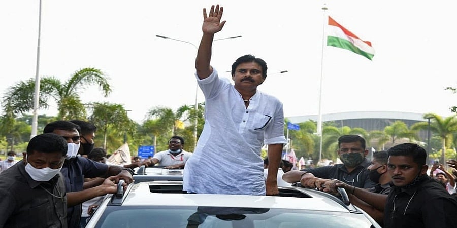 ಚಂದ್ರಬಾಬು ನಾಯ್ಡು ಬೆಂಬಲಿಸಲು ಎನ್ ಡಿಎ ತೊರೆದ ಪವನ್ ಕಲ್ಯಾಣ್!