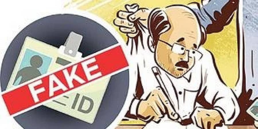 ಮಂಗಳೂರು: ನಕಲಿ ದಾಖಲೆ ಸೃಷ್ಟಿಸುತ್ತಿದ್ದ ವ್ಯಕ್ತಿಯ ಬಂಧನ