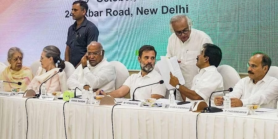 ದೆಹಲಿಯಲ್ಲಿ ಸಿಡಬ್ಲ್ಯುಸಿ ಸಭೆ ಆರಂಭ: ಚುನಾವಣಾ ತಂತ್ರ, ಜಾತಿ ಗಣತಿ ಪ್ರಮುಖ ಚರ್ಚೆ ವಿಷಯ; ಸಿಎಂ ಸಿದ್ದರಾಮಯ್ಯ ಭಾಗಿ