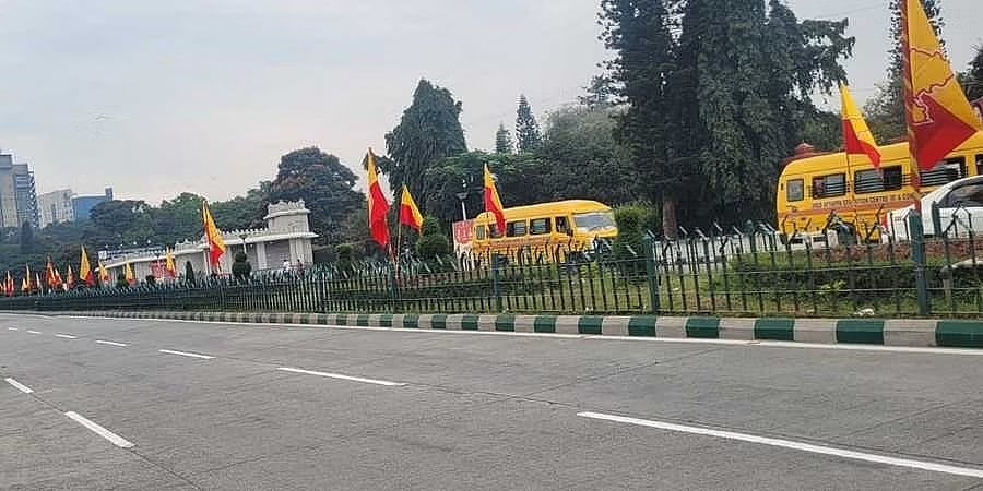 68ನೇ ಕನ್ನಡ ರಾಜ್ಯೋತ್ಸವ ಸಂಭ್ರಮ: ಎಲ್ಲೆಡೆ ಹರಡಿದ ಕನ್ನಡದ ಕಂಪು, ಕಂಠೀರವ ಸ್ಟೇಡಿಯಂನಲ್ಲಿ ಸಕಲ ಸಿದ್ಧತೆ