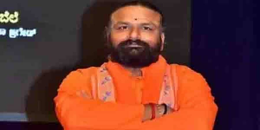 ಪ್ರತ್ಯಕ್ಷವಾಗಿ ಕಂಡರೂ ಪ್ರಮಾಣಿಸಿ ನೋಡಬೇಕು, ಮುಂದೊಂದು ದಿನ ಈ ಪ್ರಕರಣ ಬಗ್ಗೆ ಮಾತನಾಡುತ್ತೇನೆ: ಅಭಿನವ ಹಾಲಶ್ರೀ