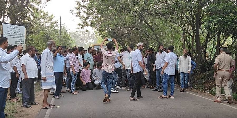 ಉಡುಪಿ: ನಾಲ್ವರ ಹತ್ಯೆ ಪ್ರಕರಣ, ಆರೋಪಿ ಸ್ಥಳ ಮಹಜರು ವೇಳೆ ಸ್ಥಳೀಯರಿಂದ ಆಕ್ರೋಶ, ಬಿಗುವಿನ ವಾತಾವರಣ