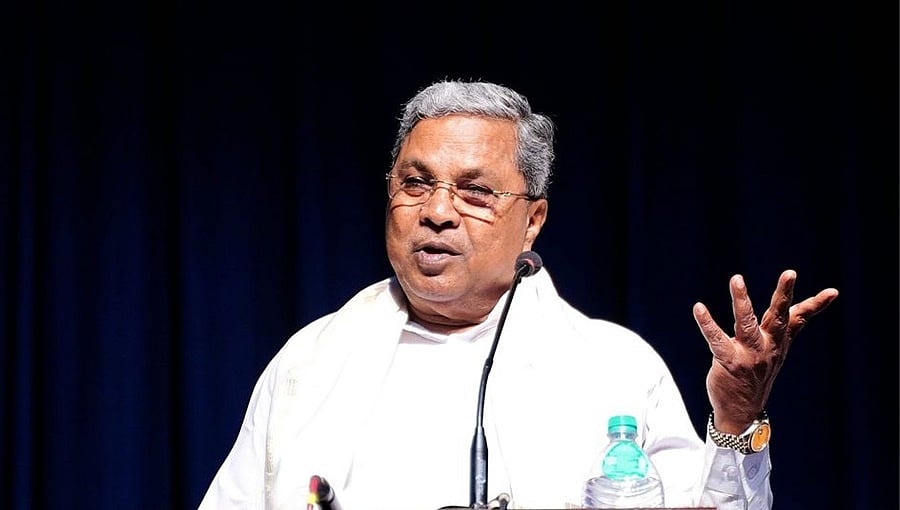 ಎಚ್ ಡಿಕೆ ಕಾಮಾಲೆ ಕಣ್ಣಿಗೆ ನೋಡಿದ್ದು, ಕೇಳಿದ್ದೆಲ್ಲವೂ ಲಂಚದ ವ್ಯವಹಾರಗಳೇ; ವಿಕೃತ ಮನಸ್ಥಿತಿಗೆ ಹಿಡಿದ ಕನ್ನಡಿ: ಸಿಎಂ ವಾಗ್ದಾಳಿ