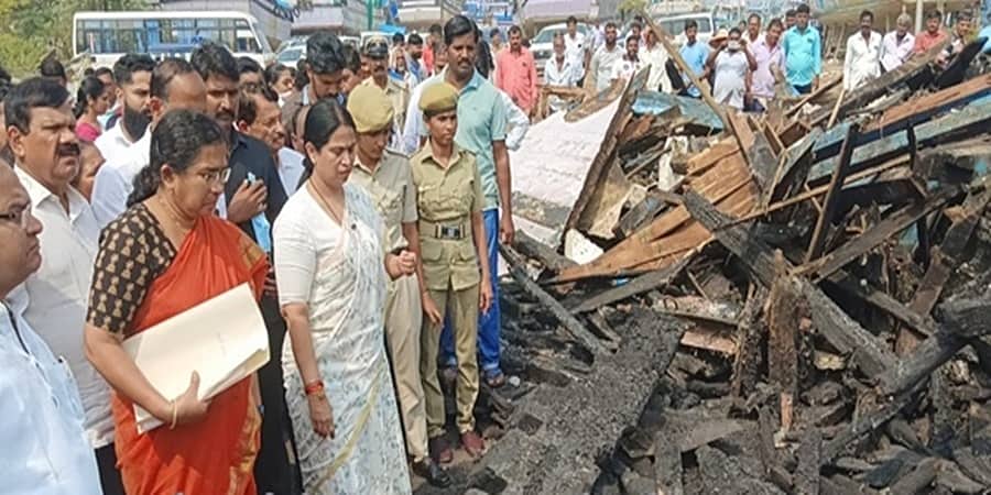 ಬೋಟ್ ಅಗ್ನಿ ದುರಂತದಿಂದ ಅಂದಾಜು 13 ಕೋಟಿ ರೂ. ನಷ್ಟ: ಸಚಿವೆ ಲಕ್ಷ್ಮೀ ಹೆಬ್ಬಾಳ್ಕರ್