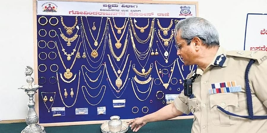 85ಕ್ಕೂ ಹೆಚ್ಚು ಬಾರಿ ಮನೆಗಳ್ಳತನ: ಎಸ್ಕೇಪ್ ಕಾರ್ತಿಕ್ ಬಂಧನ