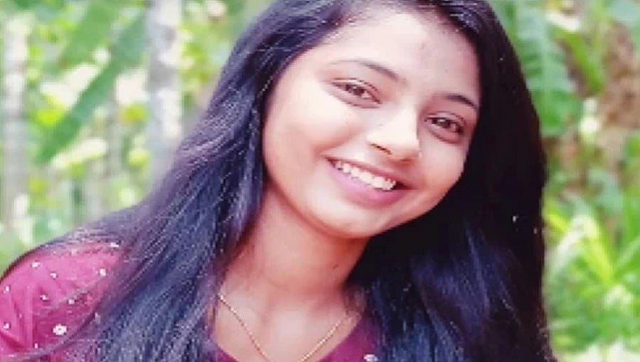 ಮಂಗಳೂರು: ಓಟ ಸ್ಪರ್ಧೆಯಲ್ಲಿ ಸೋಲು, ಖಿನ್ನತೆಯಿಂದ ಕೀಟನಾಶಕ ಸೇವಿಸಿ ವಿದ್ಯಾರ್ಥಿನಿ ಆತ್ಮಹತ್ಯೆ!