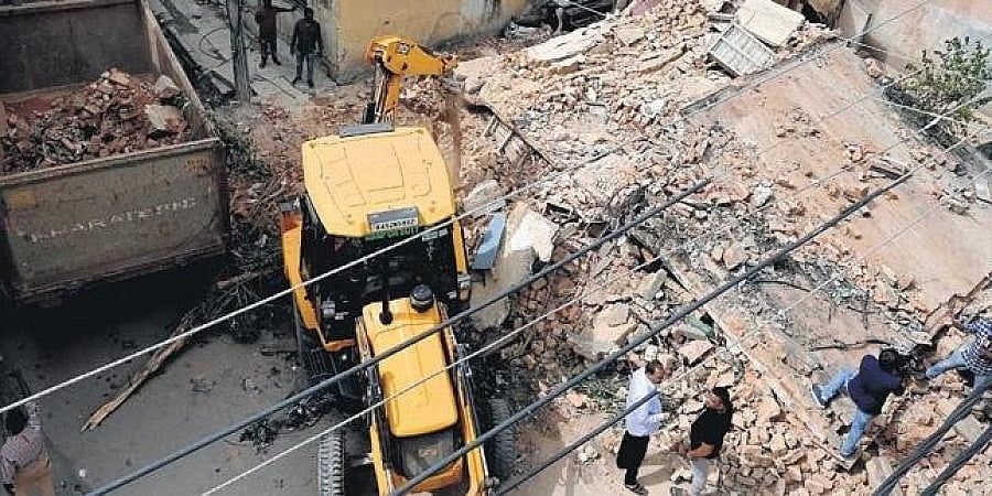 ಕುಸಿದು ಬಿದ್ದ ಬಿಬಿಎಂಪಿ ಶಾಲೆ: ಹೊಸ ಕಟ್ಟಣ ನಿರ್ಮಾಣಕ್ಕೆ 10 ಲಕ್ಷ ರೂ. ಮಂಜೂರು