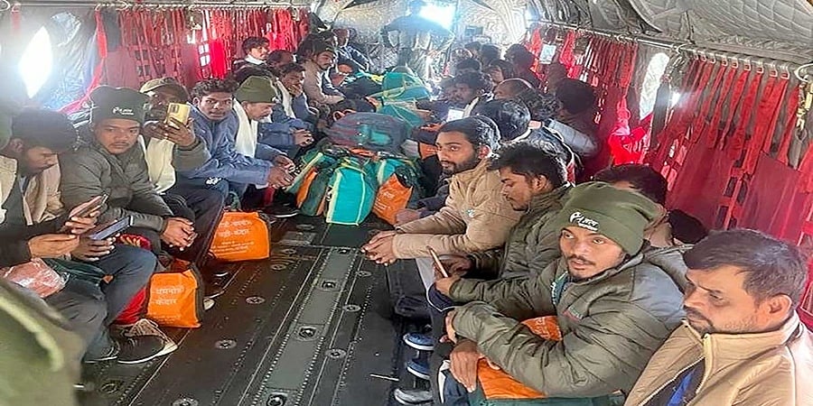 ಸಿಲ್ಕ್ಯಾರಾ ಸುರಂಗ ಕುಸಿತ: ರಕ್ಷಿಸಲ್ಪಟ್ಟ ಕಾರ್ಮಿಕರಿಗೆ ಋಷಿಕೇಶದ ಏಮ್ಸ್‌ನಲ್ಲಿ ವೈದ್ಯಕೀಯ ಪರೀಕ್ಷೆ