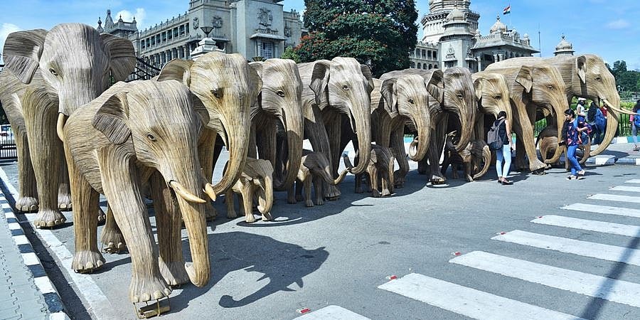 ಬೆಂಗಳೂರು ಹಬ್ಬ: ಪ್ರವಾಸಿಗರ ಆಕರ್ಷಿಸಲು ಲಂಟಾನಾ ಮರದ ಆನೆಗಳ ಪ್ರದರ್ಶನ