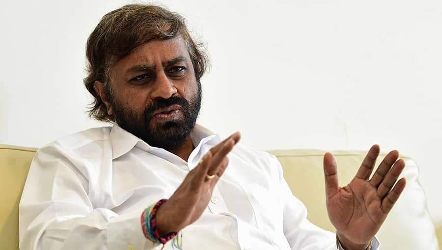 ಬಂಡೀಪುರದಲ್ಲಿ ಆನೆ ಸಾವು: ವರದಿ ಕೇಳಿದ ಅರಣ್ಯ ಸಚಿವ ಈಶ್ವರ್ ಖಂಡ್ರೆ