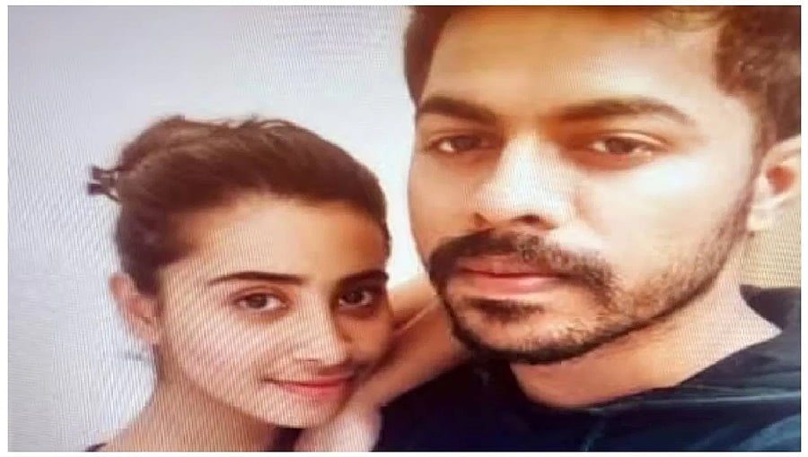 ಬೆಂಗಳೂರು: ಲಿವ್-ಇನ್-ಪಾರ್ಟನರ್ ಜೊತೆ ಬೆಂಕಿ ಹಚ್ಚಿಕೊಂಡು ವಿವಾಹಿತ ಮಹಿಳೆ ಆತ್ಮಹತ್ಯೆ!