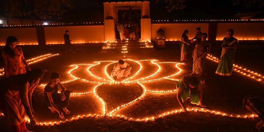 ಮೇಕ್ ಇನ್ ಇಂಡಿಯಾ, ವೋಕಲ್ ಫಾರ್ ಲೋಕಲ್: ದೀಪಾವಳಿ ಸಮಯದಲ್ಲಿ ಚೀನಾಗೆ 1 ಲಕ್ಷ ಕೋಟಿ ರೂ. ನಷ್ಟ