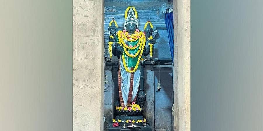 ವೈಭವಯುತವಾಗಿದ್ದ ಪುರಾತನ ಕೊಂಡಜ್ಜಿ ವರದರಾಜಸ್ವಾಮಿ ದೇವಾಲಯ ಜೀರ್ಣೋದ್ಧಾರವಾಗದೇ ಅನಾಥ!