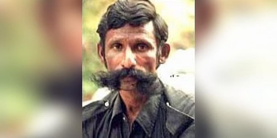ವೀರಪ್ಪನ್ ಹತ್ಯೆಯಾಗಿ 2 ದಶಕ ಕಳೆದರೂ ಬಗೆಹರಿದಿಲ್ಲ ನರಹಂತಕನ ಸಾವಿನ ರಹಸ್ಯ: ಪೊಲೀಸರು- ಲೇಖಕರ ಭಿನ್ನ ವರಸೆ!