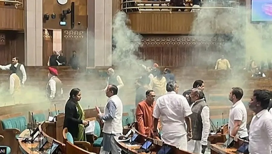 ಸಂಸತ್ ಭದ್ರತಾ ಲೋಪ: ಮನೋರಂಜನ್‌ ಡೈರಿಯಲ್ಲಿ ಹೆಸರು, ಬಾಗಲಕೋಟೆಯ ಸಾಯಿಕೃಷ್ಣ ದೆಹಲಿ ಪೊಲೀಸ್ ವಶಕ್ಕೆ!
