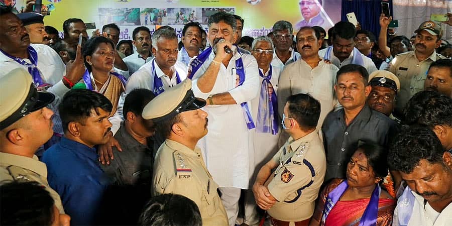 ಪೌರಕಾರ್ಮಿಕರ ಸಮಸ್ಯೆ ಅರಿವು ಸರ್ಕಾರಕ್ಕಿದೆ, ಕಾನೂನು ಚೌಕಟ್ಟಿನಲ್ಲಿ ತೀರ್ಮಾನ ಕೈಗೊಳ್ಳುತ್ತೇವೆ: ಡಿ ಕೆ ಶಿವಕುಮಾರ್