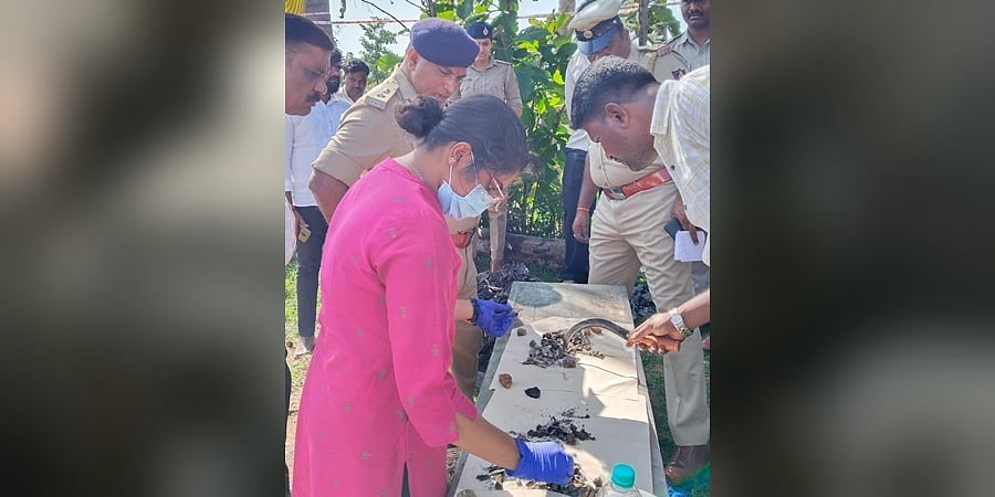 ಕೋಲಾರದಲ್ಲಿ ಮರ್ಯಾದಾ ಹತ್ಯೆ: ಹೆತ್ತ ಮಗಳನ್ನು ಹತ್ಯೆ ಮಾಡಿ ಸುಟ್ಟು ಹಾಕಿದ ಅಪ್ಪ!