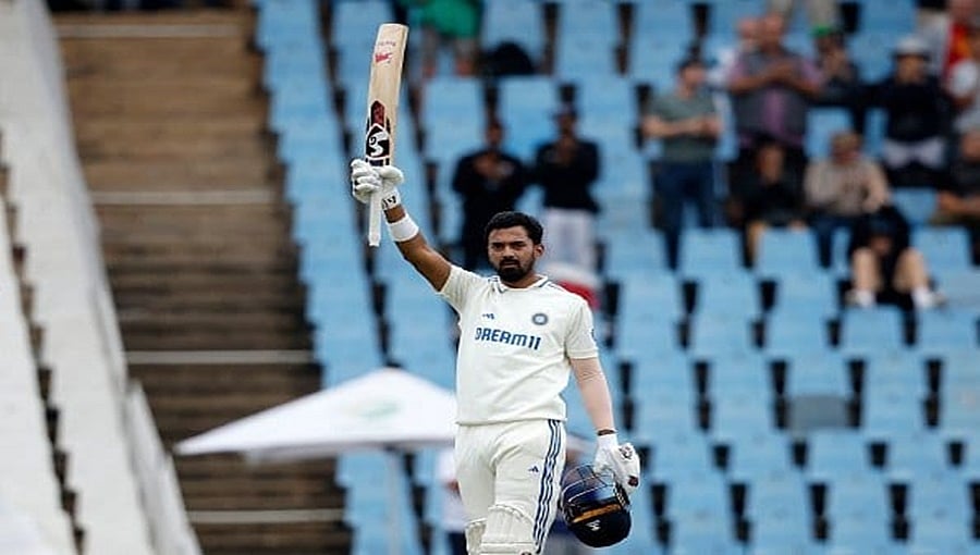 KL Rahul Century: ಸಿಕ್ಸರ್ ಬಾರಿಸುವ ಮೂಲಕ ಶತಕ ಸಿಡಿಸಿ ಇತಿಹಾಸ ಸೃಷ್ಟಿಸಿದ ಕೆಎಲ್ ರಾಹುಲ್