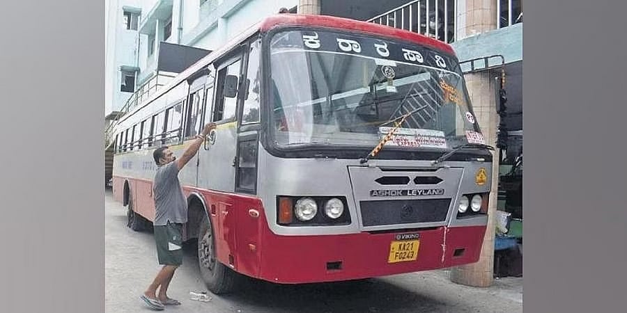 ಪ್ರತಿ ವರ್ಷ KSRTC ಬಸ್ಗಳಿಗೆ ಆರ್ ಟಿಒಗಳಿಂದ ಫಿಟ್ ನೆಸ್ ಪ್ರಮಾಣ ಪತ್ರ ಕಡ್ಡಾಯ: ಹೈಕೋರ್ಟ್ ಸೂಚನೆ