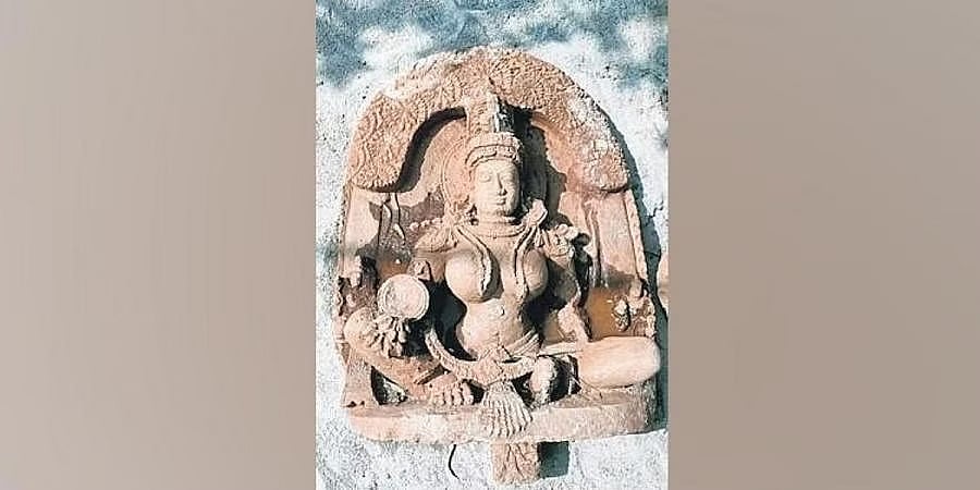 ಮೈಸೂರು: ಒಳಚರಂಡಿ ಕಾಮಗಾರಿ ವೇಳೆ 11ನೇ ಶತಮಾನದ ಜೈನ ಶಿಲ್ಪಗಳು ಪತ್ತೆ!