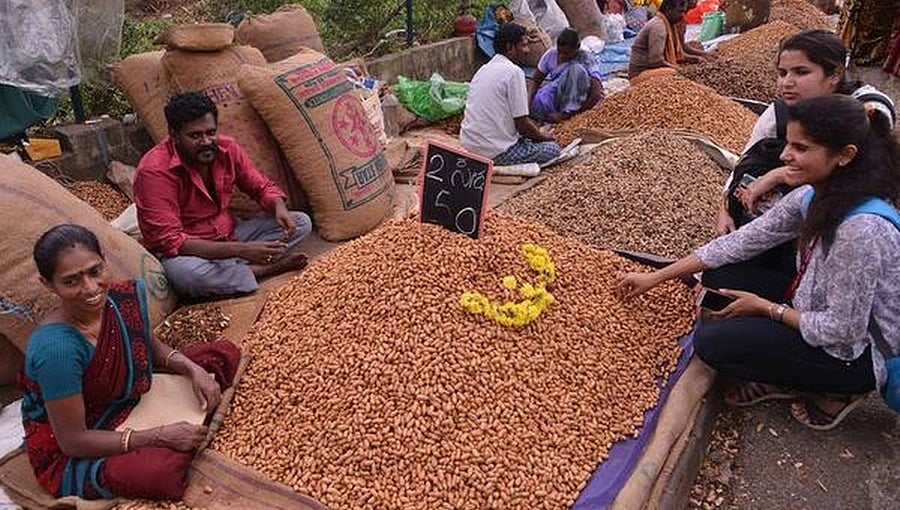 ‘ಪರಿಷೆಗೆ ಬನ್ನಿ ಕೈ ಚೀಲ ತನ್ನಿ’: ಜನತೆಗೆ ಸಚಿವ ರಾಮಲಿಂಗಾ ರೆಡ್ಡಿ ಮನವಿ