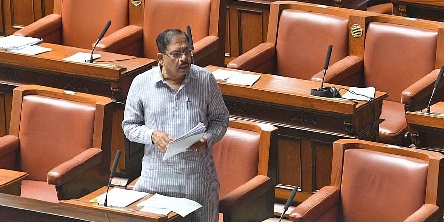 ರಾಜ್ಯದಲ್ಲಿ ಅಕ್ರಮವಾಗಿ ನೆಲೆಸಿರುವ ಬಾಂಗ್ಲಾ ಪ್ರಜೆಗಳ ಪತ್ತೆ, ಗಡಿಪಾರು: ವಿಧಾನಪರಿಷತ್ತಿನಲ್ಲಿ ಡಾ. ಜಿ.ಪರಮೇಶ್ವರ್