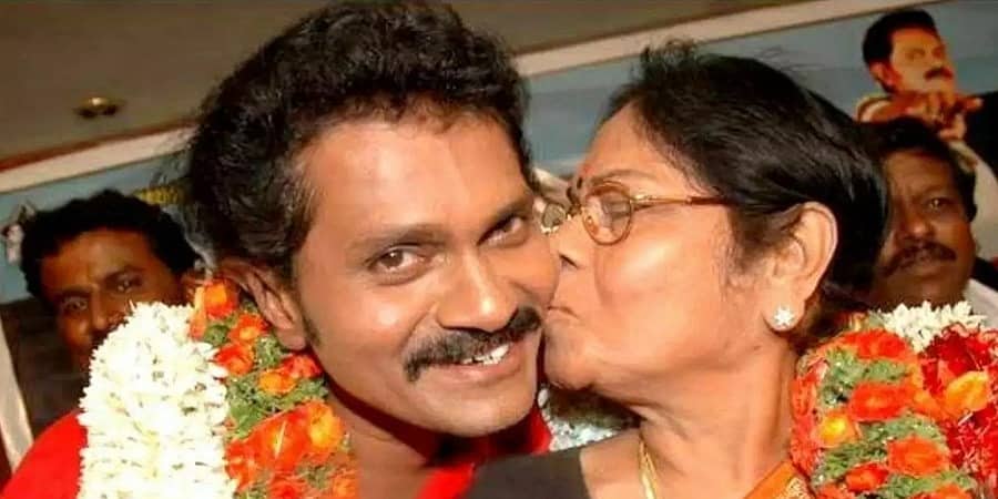'ಅಮ್ಮ ನೀರು ಕುಡಿದು ಪ್ರಾಣ ಬಿಟ್ಟರು, ಅಮ್ಮಾ ಅಂತ ಕೂಗಿದೆ, ನಮ್ಮ ಬಾಂಧವ್ಯಕ್ಕೆ ಏನು ಹೇಳೋದು'?: ವಿನೋದ್ ರಾಜ್