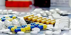 ಪರವಾನಗಿ ಇಲ್ಲದೆ ಔಷಧ ಮಾರಾಟ: Amazon, Flipkart Health plus ಸೇರಿ 20 ಇ-ಟೇಲರ್ಗಳಿಗೆ DCGI ನೋಟಿಸ್