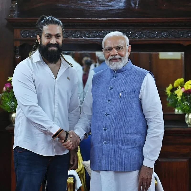 ರಾಕಿಂಗ್ ಸ್ಟಾರ್ ಯಶ್ ಹಾಗೂ ಪ್ರಧಾನಿ ಮೋದಿ