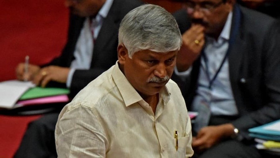 ಉದ್ಘಾಟನೆಗೂ ಮುಂಚೆಯೇ ಬೆಂಗಳೂರು-ಮೈಸೂರು ಹೆದ್ದಾರಿ ಪಕ್ಕದ ರಸ್ತೆಗಳು ಹದಗೆಟ್ಟಿವೆ: ಶಾಸಕ ಸಿ.ಎಸ್ ಪುಟ್ಟರಾಜು