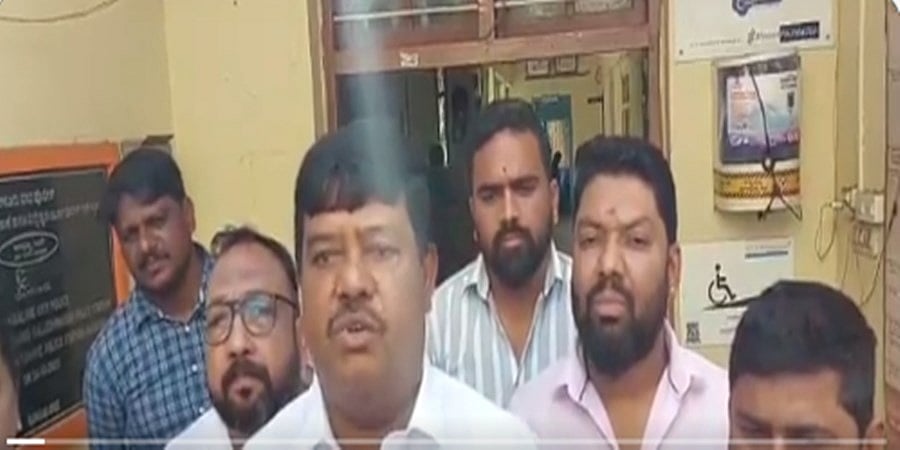 ಟಿಪ್ಪು ಸುಲ್ತಾನ್ ಗೆ ಹೋಲಿಸಿ ಸಿದ್ದರಾಮಯ್ಯ ವಿರುದ್ಧ ಪ್ರಚೋದನಕಾರಿ ಹೇಳಿಕೆ: ಕಾಂಗ್ರೆಸ್ ಮುಖಂಡರಿಂದ ಪೊಲೀಸರಿಗೆ ದೂರು