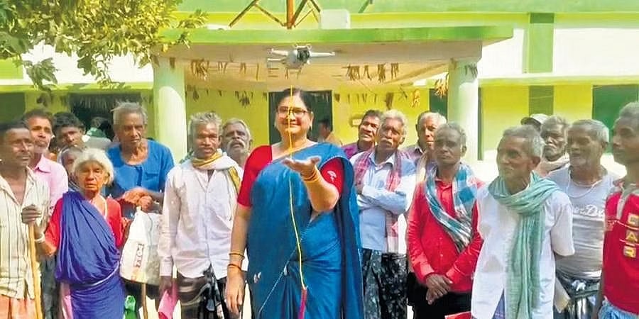 ಅಂಗವಿಕಲರಿಗೆ ಡ್ರೋನ್ ಮೂಲಕ ಸರ್ಕಾರಿ ಪಿಂಚಣಿ ಹಣ ವಿತರಣೆ: ಒಡಿಶಾದಲ್ಲಿ ವಿನೂತನ ಕಾರ್ಯಕ್ರಮ