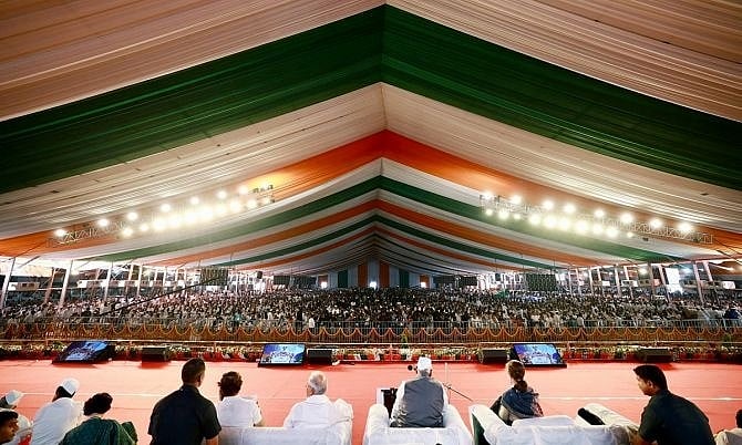 ತೃತೀಯ ರಂಗ ರಚನೆಯಿಂದ ಎನ್ಡಿಎಗೆ ಲಾಭವಾಗಲಿದೆ: ಕಾಂಗ್ರೆಸ್ ನಿರ್ಣಯ