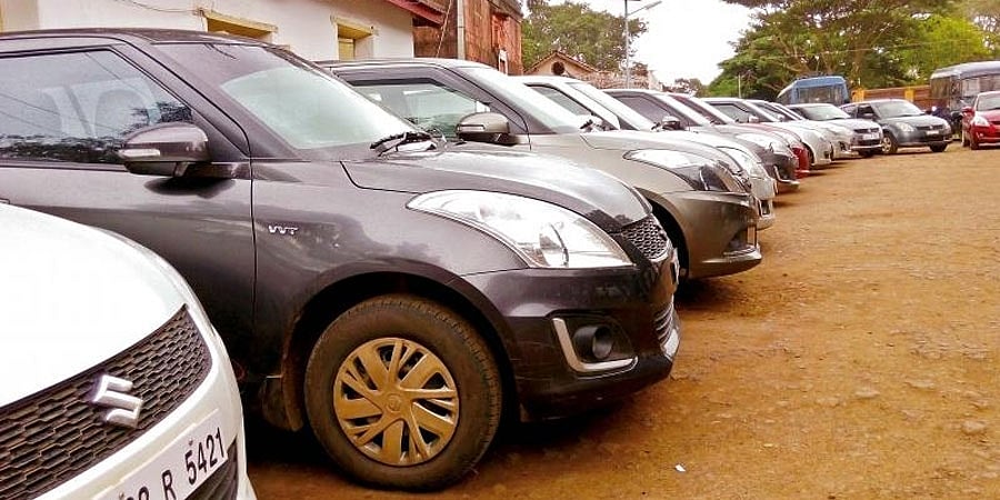 ಕದ್ದ ಕಾರಿಗೆ ಶಾಸಕ ಬೋಜೇಗೌಡ ಕಾರಿನ ನಂಬರ್ ಹಾಕಿ ಮಾರಾಟಕ್ಕೆ ಯತ್ನ, ಆರೋಪಿ ಬಂಧನ