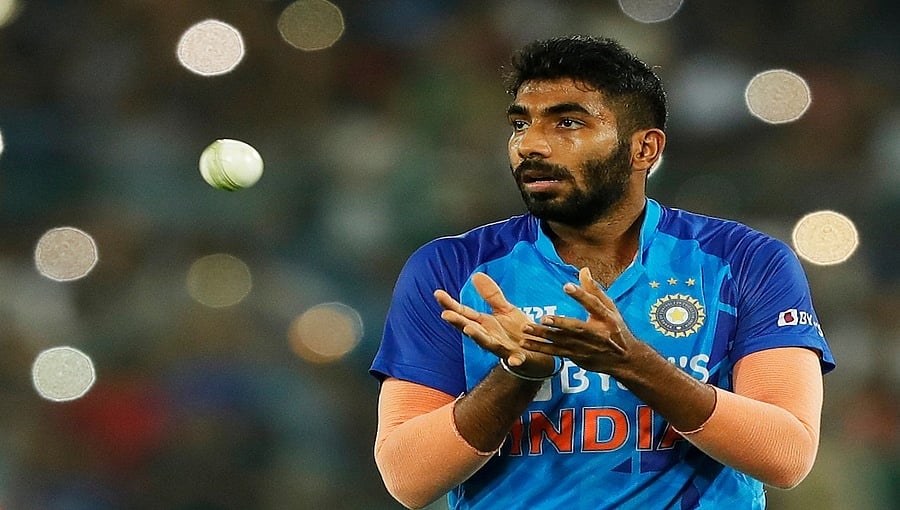 ಯಾರ್ಕರ್ ಕಿಂಗ್ ಬುಮ್ರಾ 2023ರ ಐಪಿಎಲ್ ನಲ್ಲಿ ಆಡಲ್ಲ; ಮುಂದಿನ 6 ತಿಂಗಳವರೆಗೆ ಕಮ್ ಬ್ಯಾಕ್ ಕಷ್ಟ!