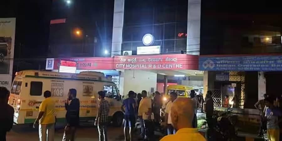 ಮಂಗಳೂರು: ಹಾಸ್ಟೆಲ್ನಲ್ಲಿ 89ಕ್ಕೂ ಹೆಚ್ಚು ನರ್ಸಿಂಗ್ ವಿದ್ಯಾರ್ಥಿಗಳು ಅಸ್ವಸ್ಥ, ಆಸ್ಪತ್ರೆಗೆ ದಾಖಲು