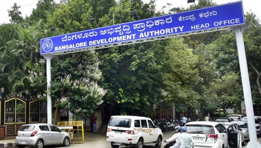 ಕೆ.ಜಿ.ಲೇಔಟ್ನಲ್ಲಿ ಅಕ್ರಮ ನಿವೇಶನ ಮಾರಾಟ ಪ್ರಕರಣ: 35 ಎಂಜಿನಿಯರ್ಗಳ ವಿರುದ್ಧ ಪ್ರಕರಣ ದಾಖಲಿಸಲು ಬಿಡಿಎ ಮುಂದು